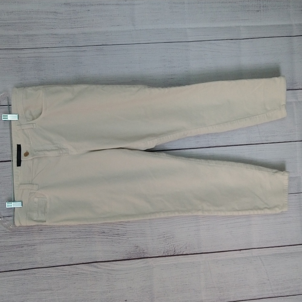 J. Brand cream colored skinny leg corduroy pants size 31